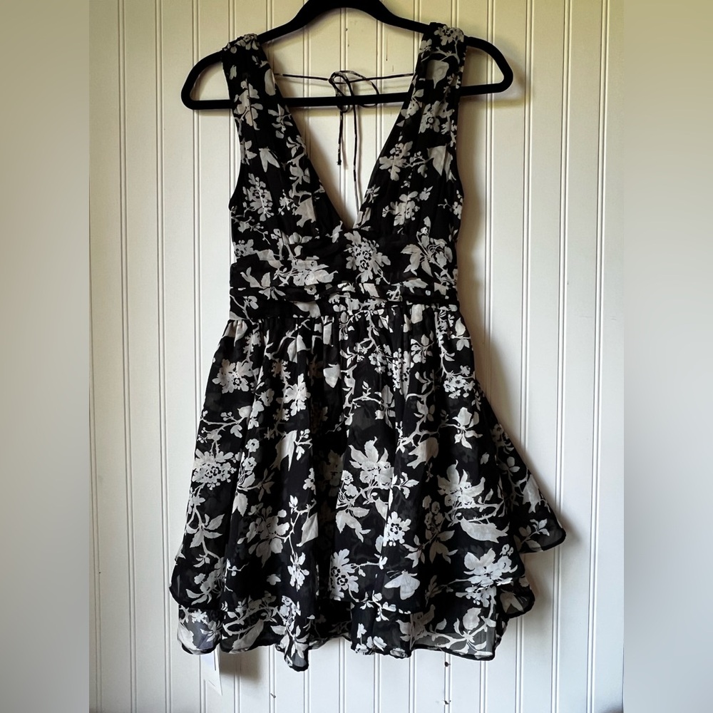 Abercrombie & Fitch Black and White Floral Mini Dress